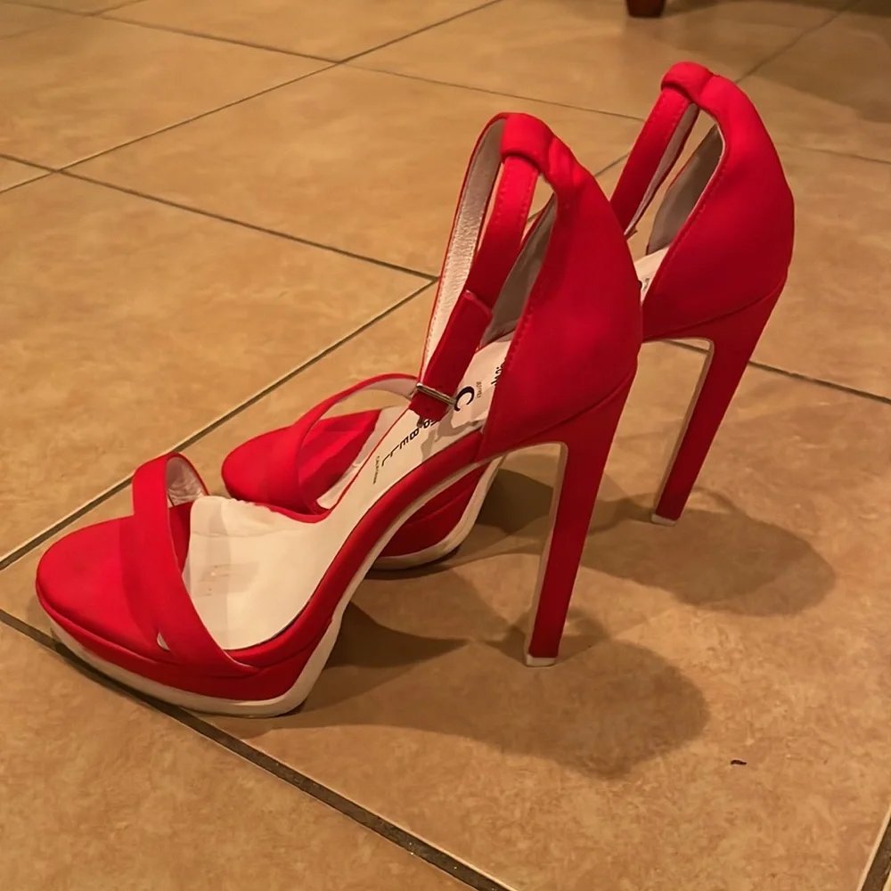 Jeffrey Campbell California heels ๐ - Picture 3 of 6